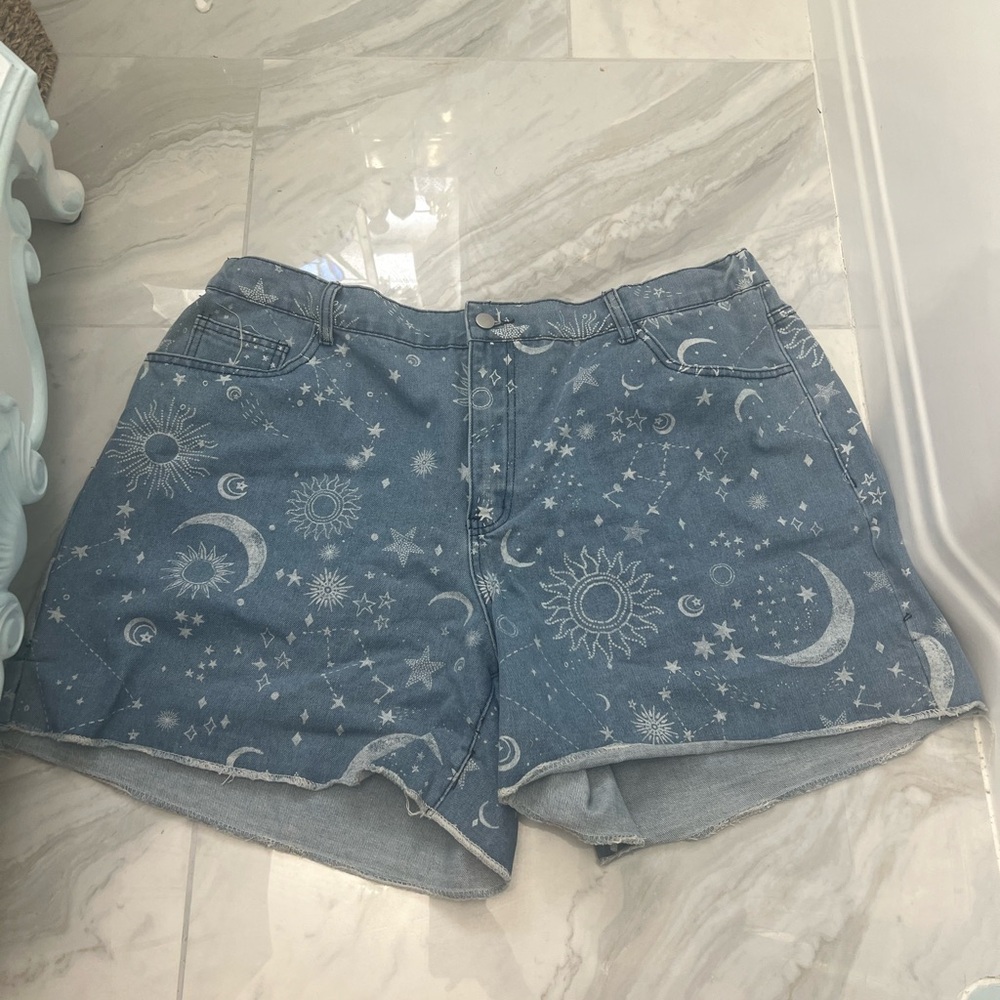 🌙 woman’s denim shorts 🌙